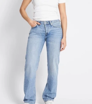 Jeans ”icon” - Ljusblå jeans i modellen icon