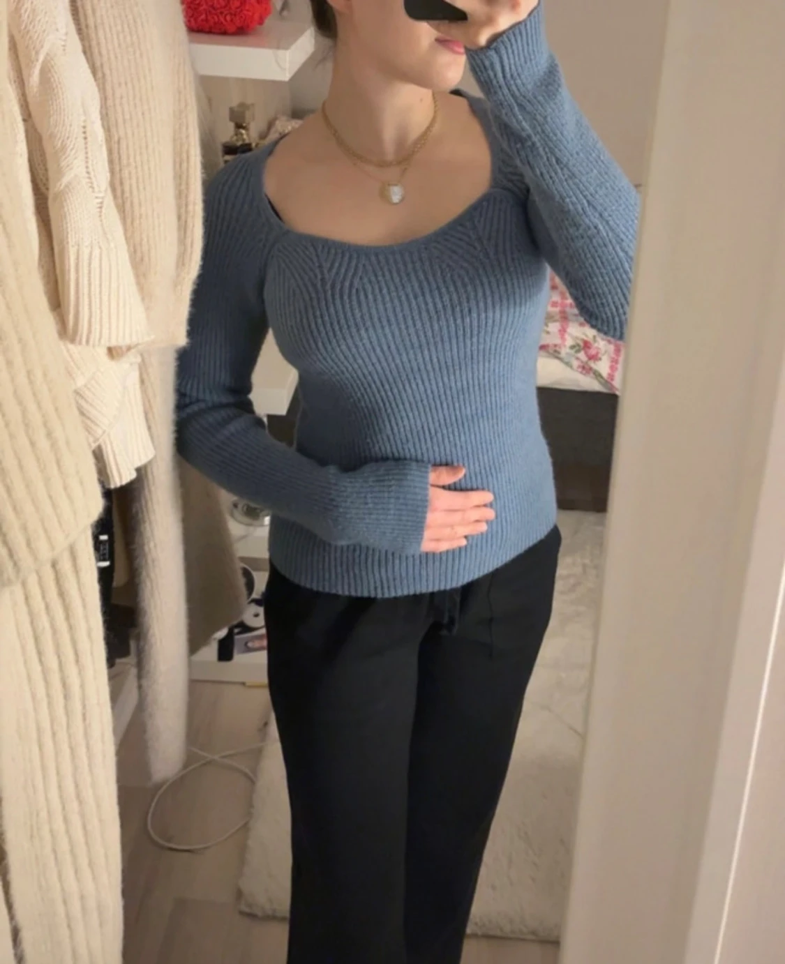 Blå stickad kofta - 1