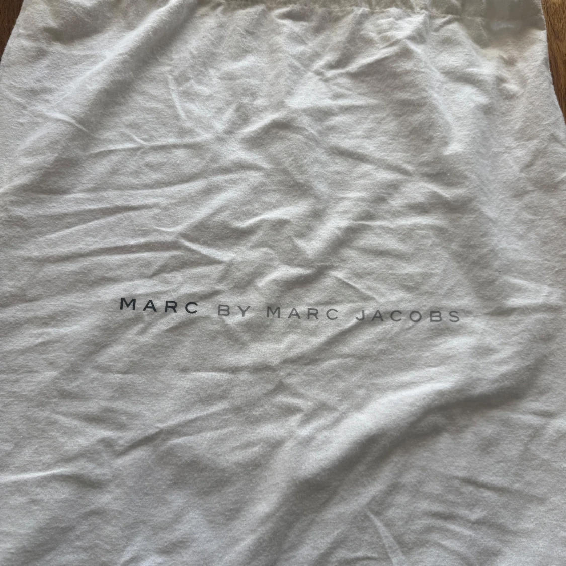 Svart axelväska från Marc by Marc Jacobs - 1