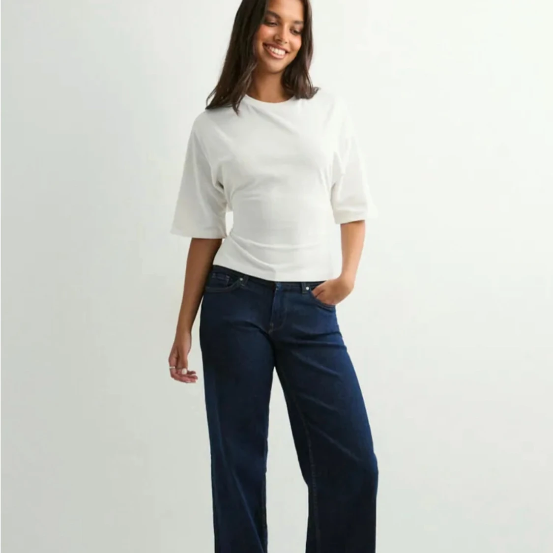 Vit croppad topp med knyt i ryggen - 1