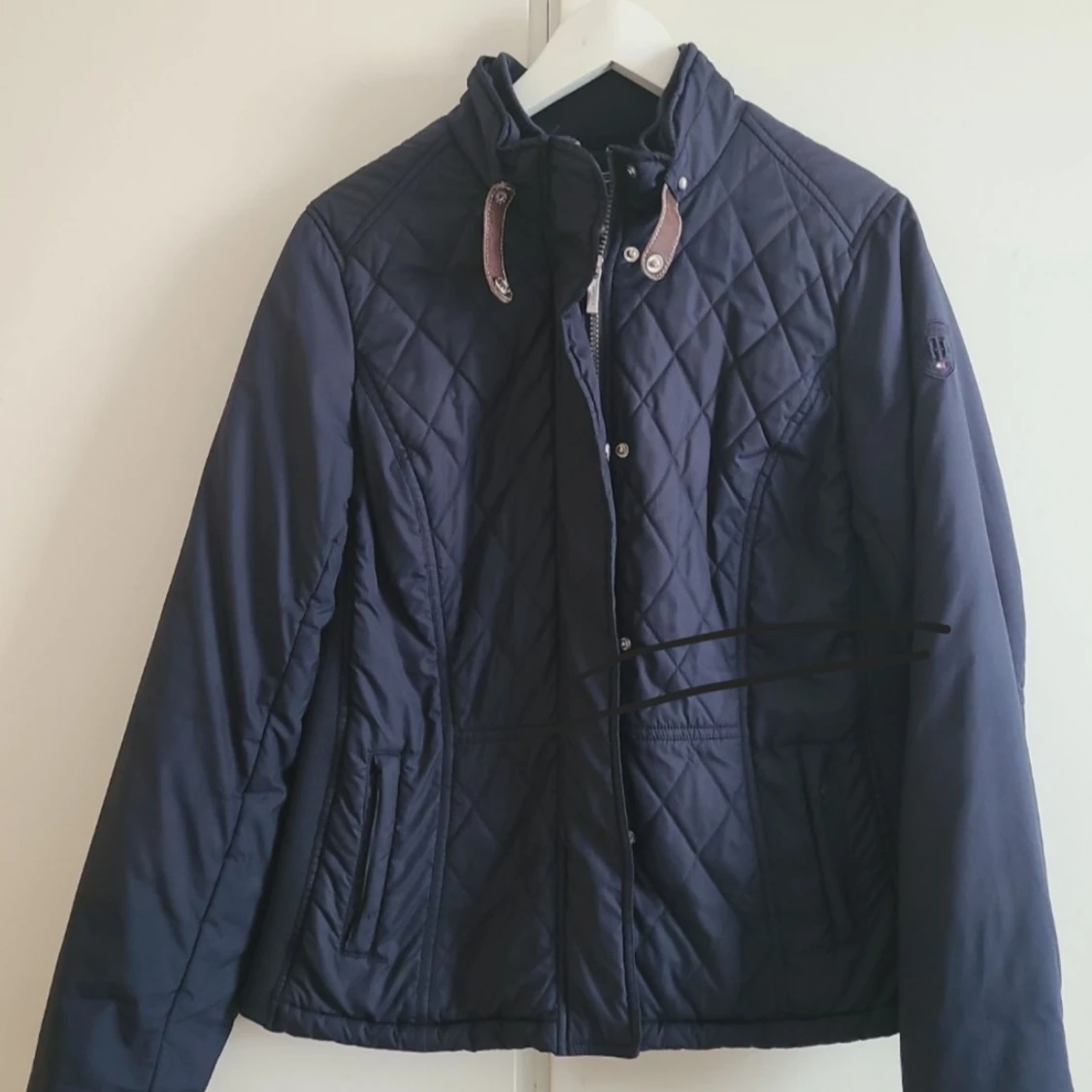 Mörkblå quiltad jacka Tommy Hilfiger - 4