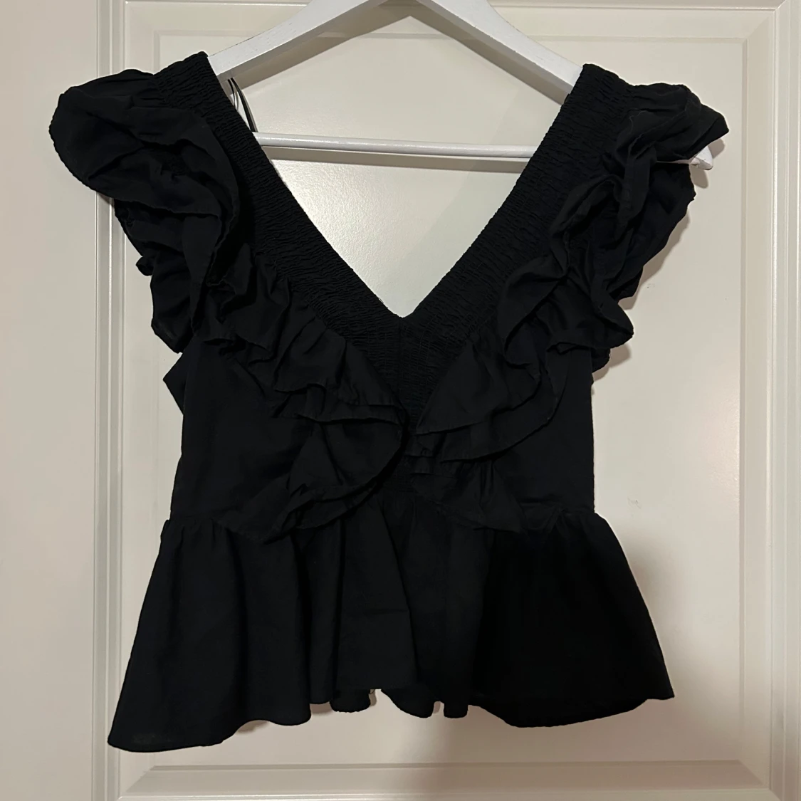 svart volangtopp - 2