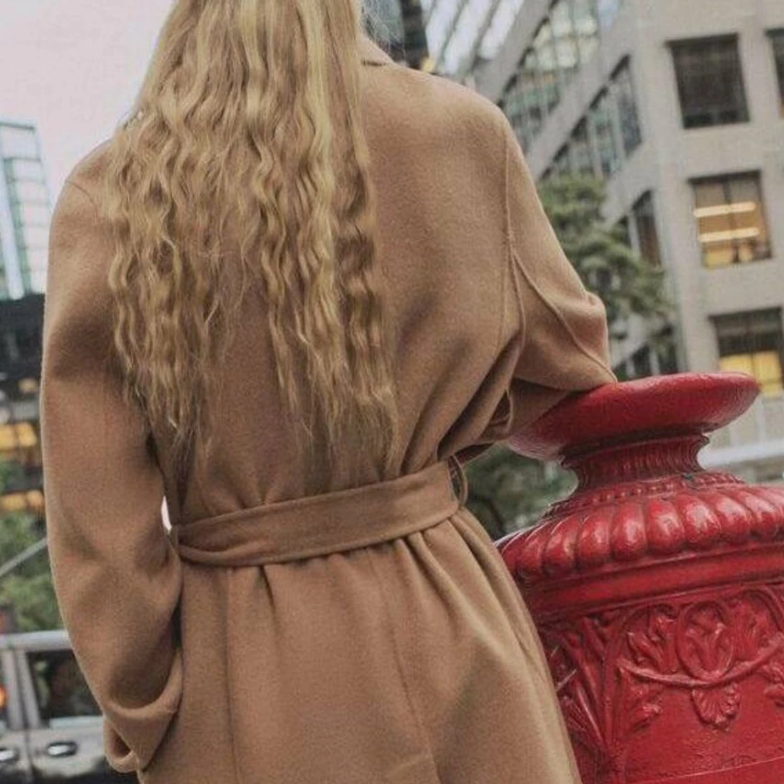 Beige kappa med bälte mango ull  - 2