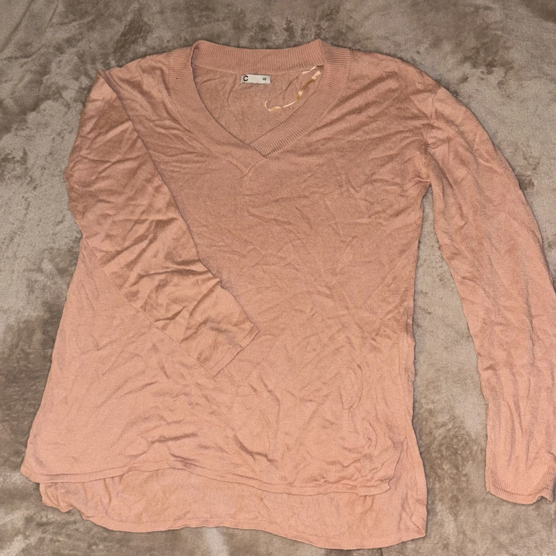 Ljusrosa stickad v-ringad tröja XS