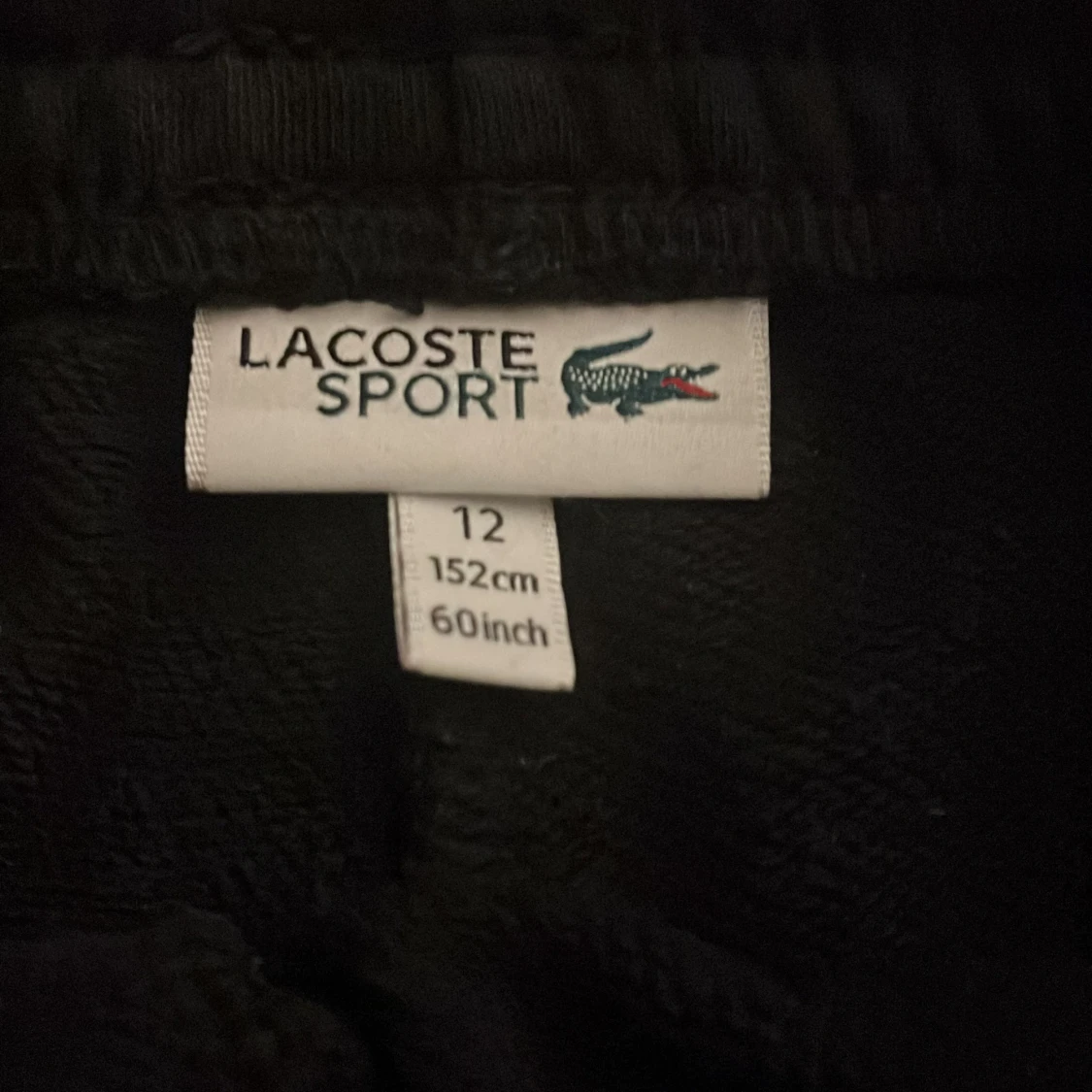 Svarta shorts från Lacoste  - 2