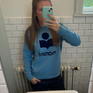 Isabel marant tröja - Såå sjukt cool Isabel marant tröja i as najs färg🩵🩵jättebra skick!!