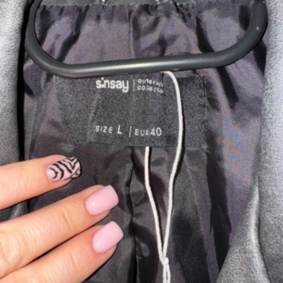 Svart skinnjacka från Sinsay, stl L - 1