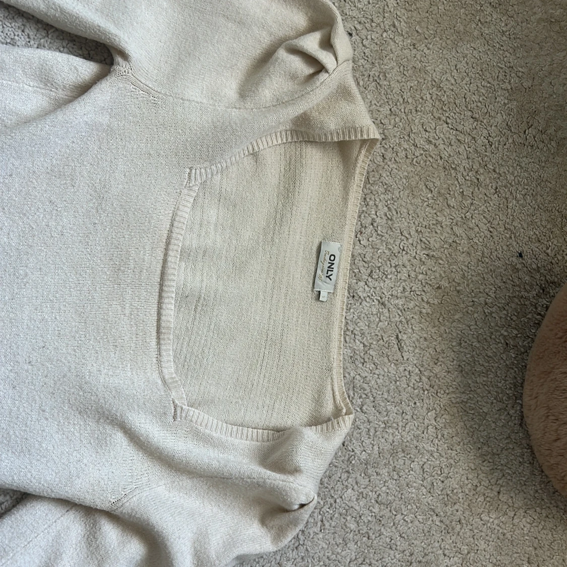 Beige stickad tröja från ONLY - 1