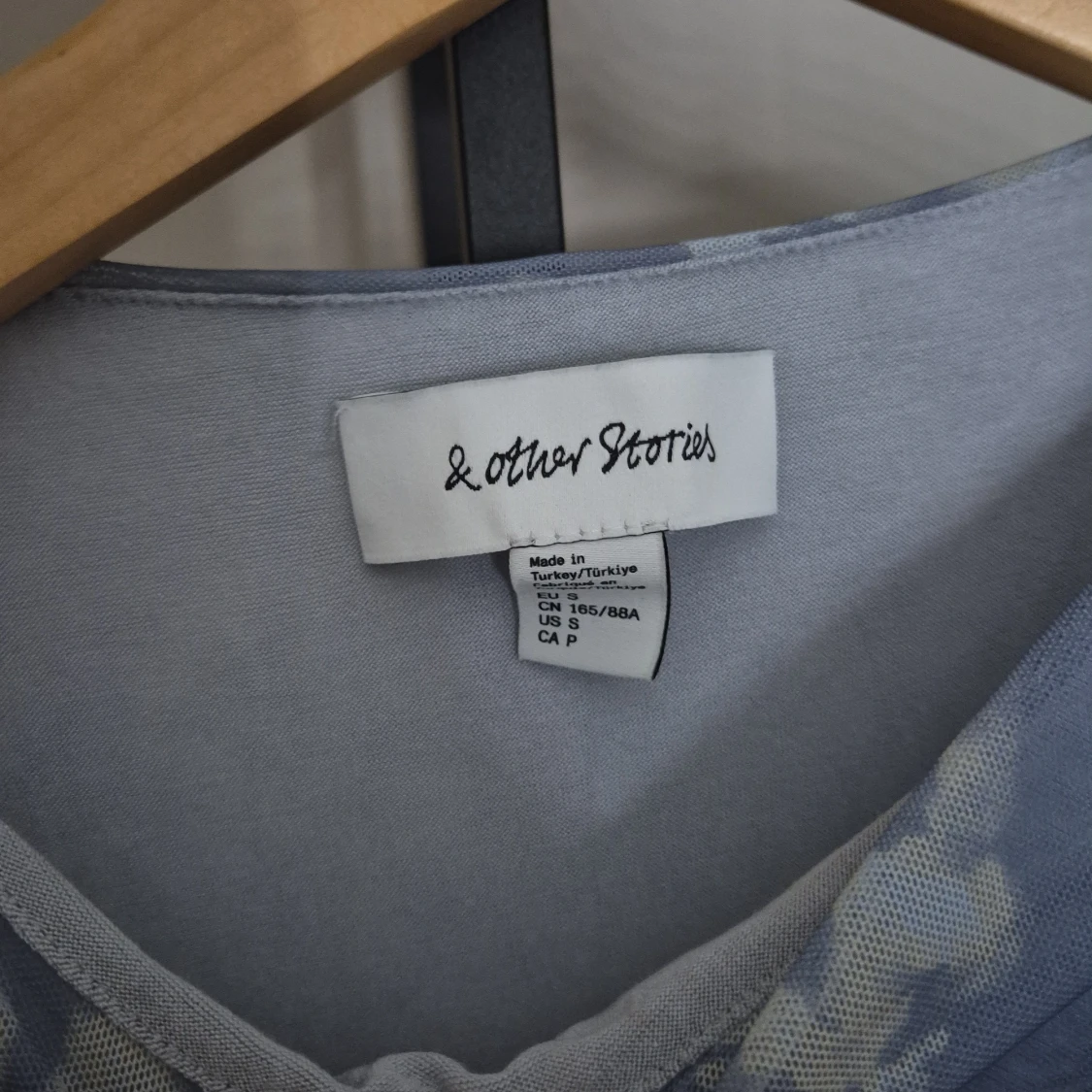 Blommig långklänning från & Other Stories - 3