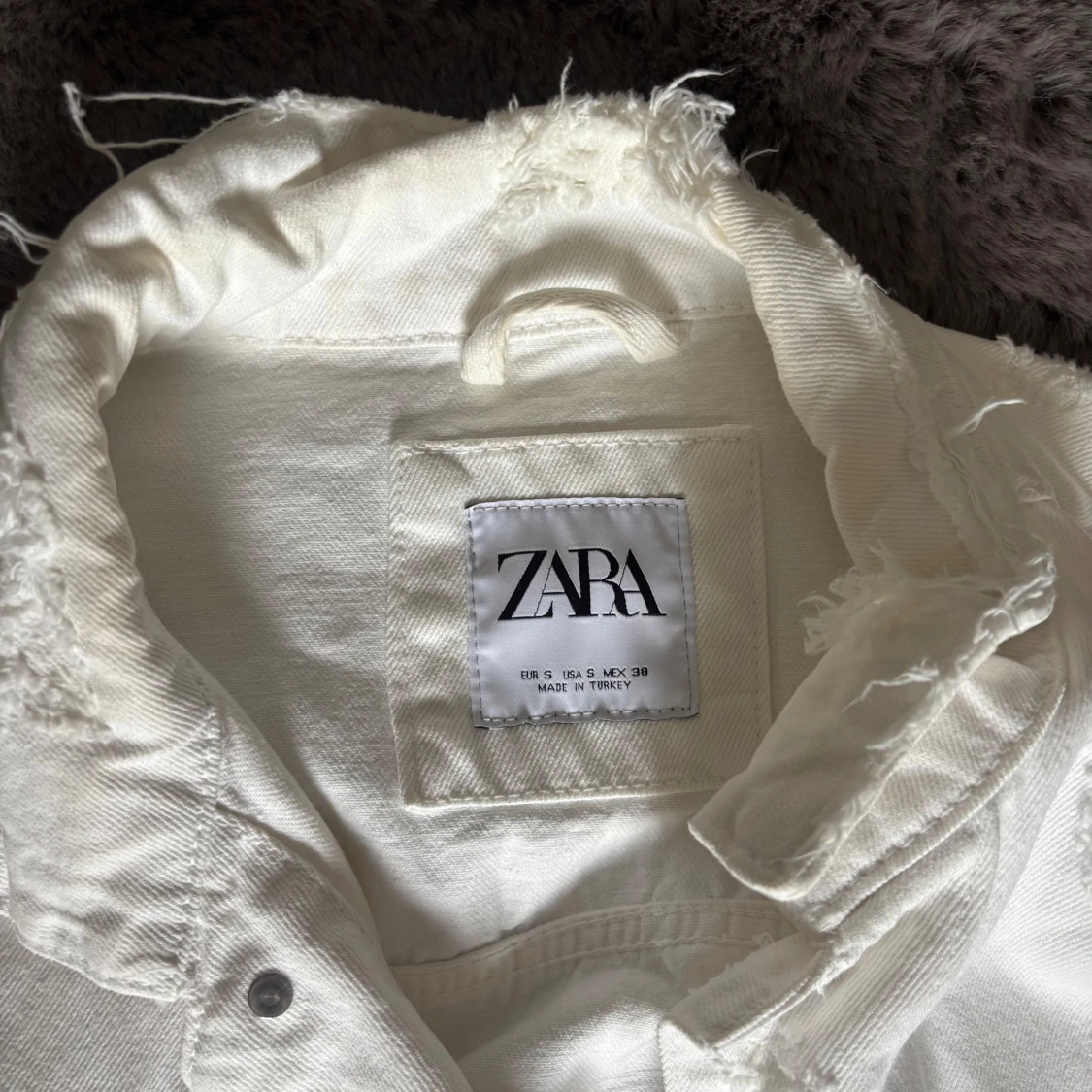 Vit jeansjacka från Zara, storlek S - 1