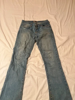 LTB jeans  - Lågmidjade bootcut LTB jeans, verkligen så snygga och trendiga och i bra skick 🌺🌺