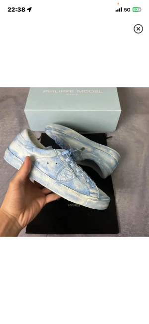 Philippe model skor storlek 41 - Jätte bra skicka behöver pengar fort