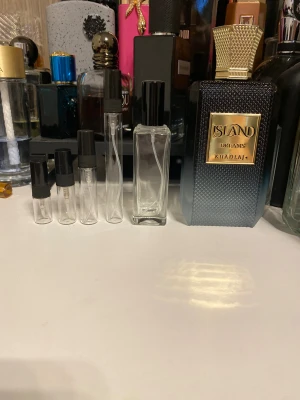 Khadlaj Island Dreams - En bra doft för en vardags användning en inspiration av symphoney. 1ml: 20kr 2ml: 35kr 3ml: 45kr 5ml: 65kr 10ml: 120kr 30ml: 299kr