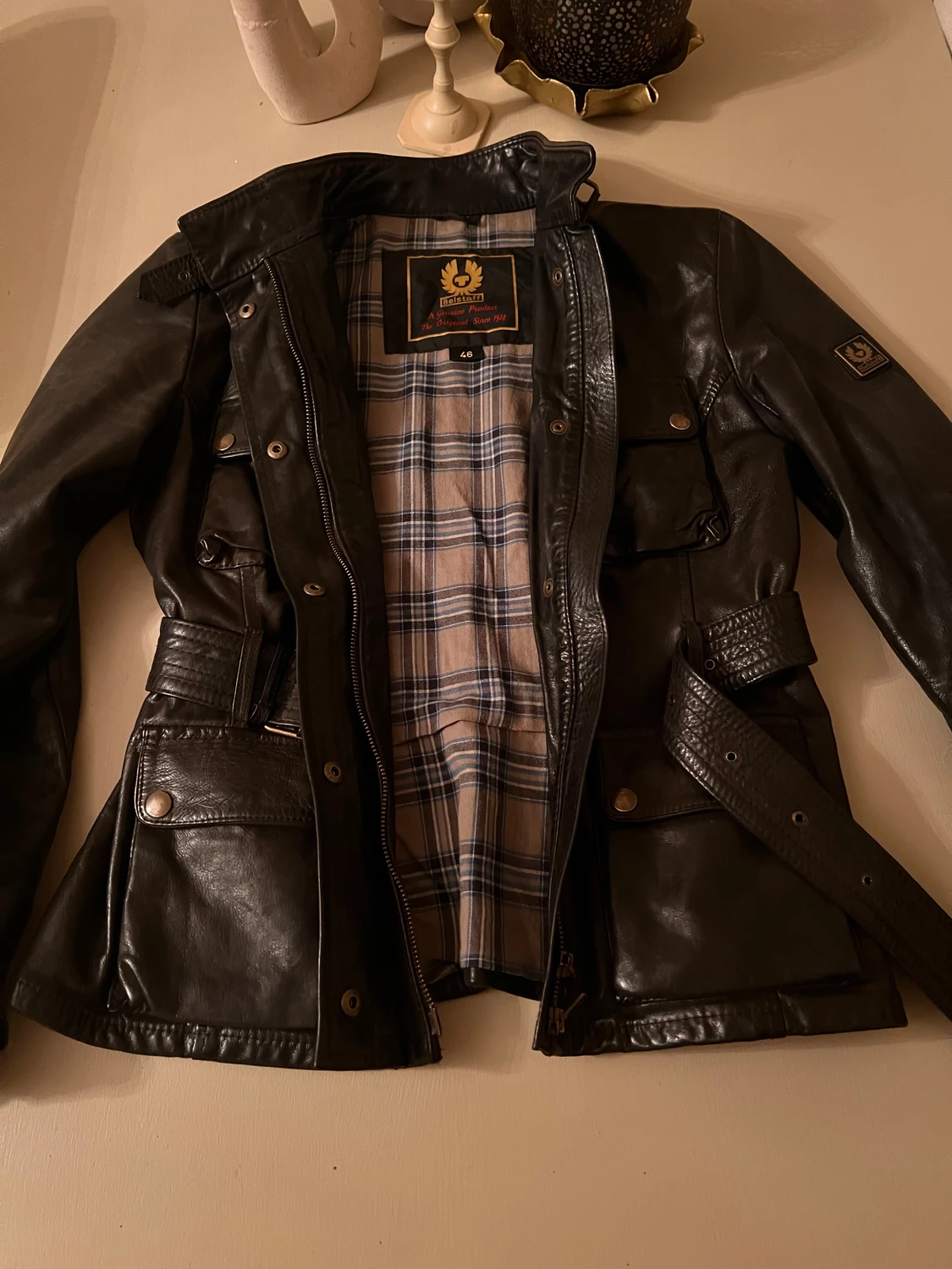 Brun skinnjacka med bälte från Belstaff - 1