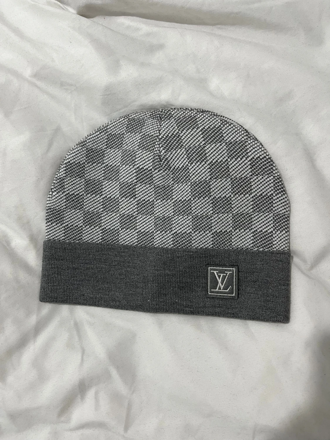 Grå rutig halsduk från Louis Vuitton