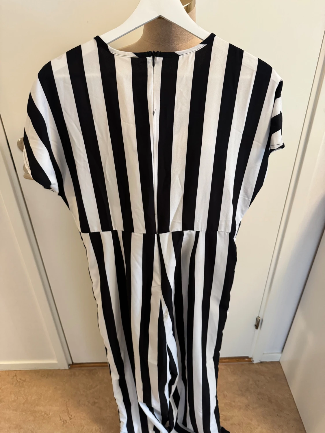 Svartvit jumpsuit från SHEIN - 1