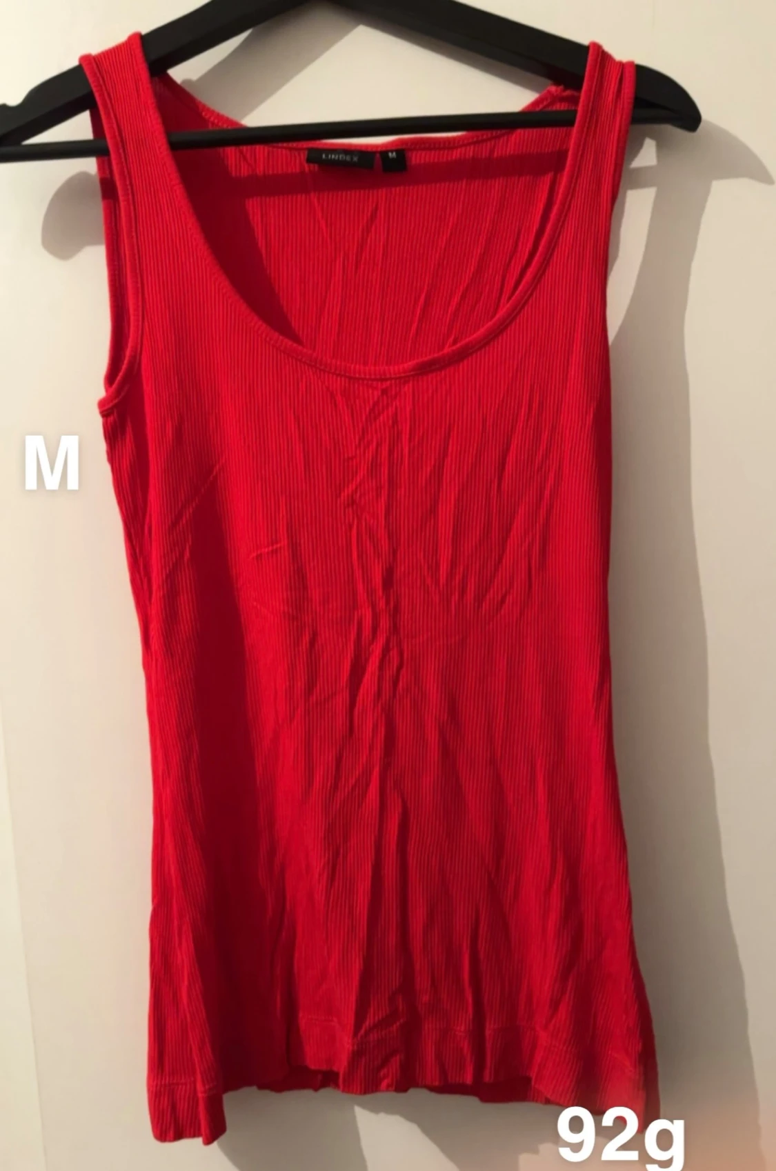 Röd ribbad linnetopp från Lindex