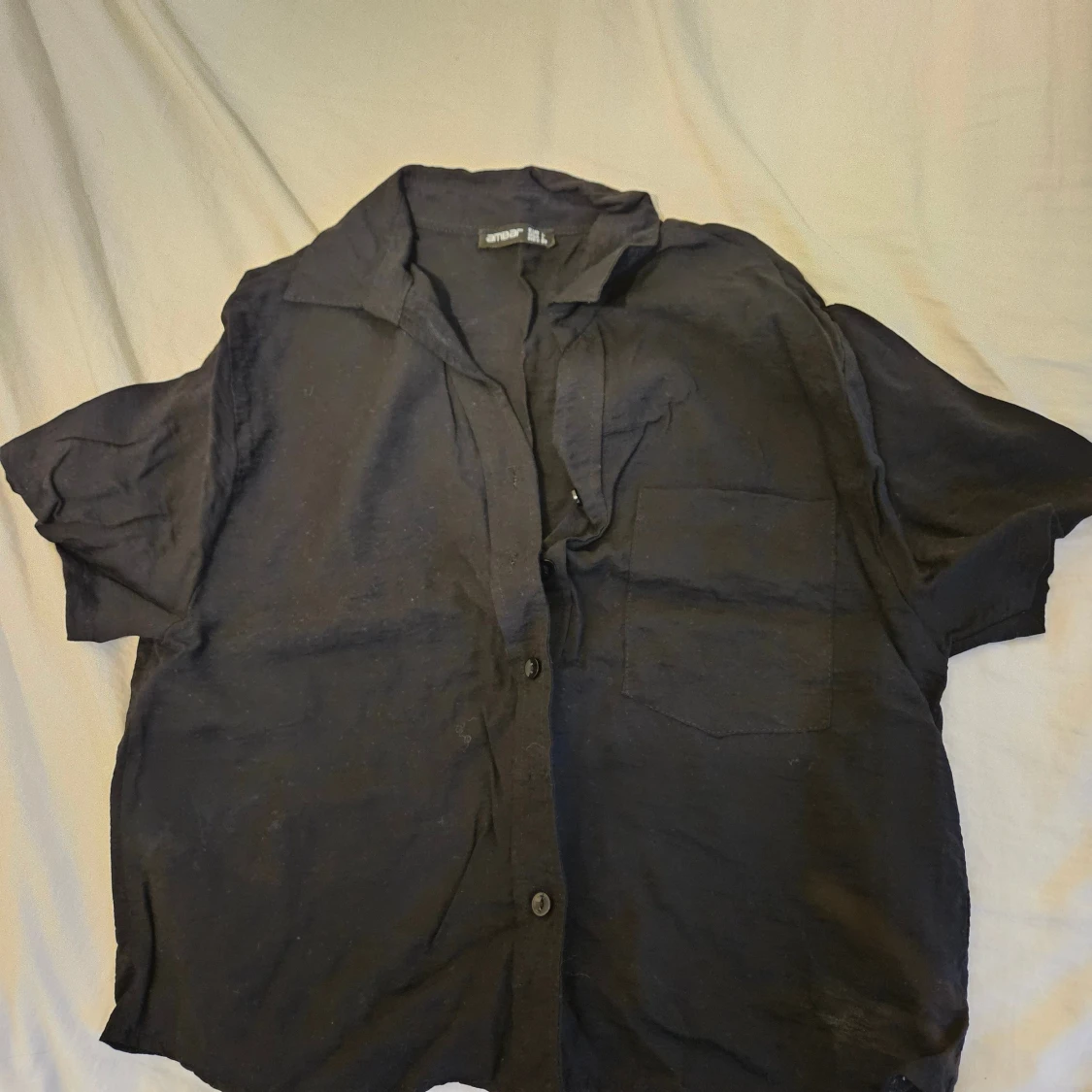 Svart kortärmad skjorta  - 1