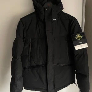 Vinterjacka Stone Island - Vinterjacka Stone island | Skick 10/10 | Storlek: S/M |   inga lappar på nu