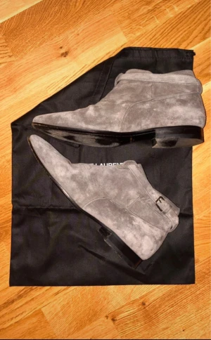 Saint Laurent jodphur boots  - Dustbag ingår storlek 41 men passar 42,5 typ stora i storlek 