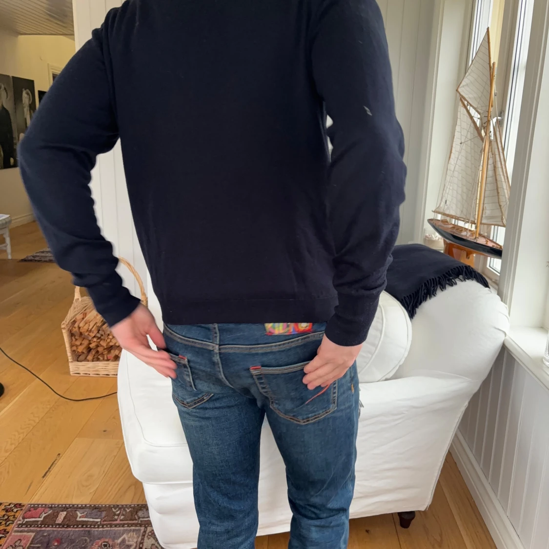 Svart cardigan med knappar från Harrods - 1