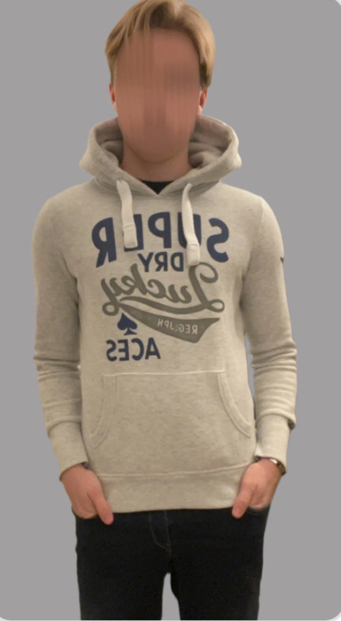 Grå Superdry hoodie med tryck
