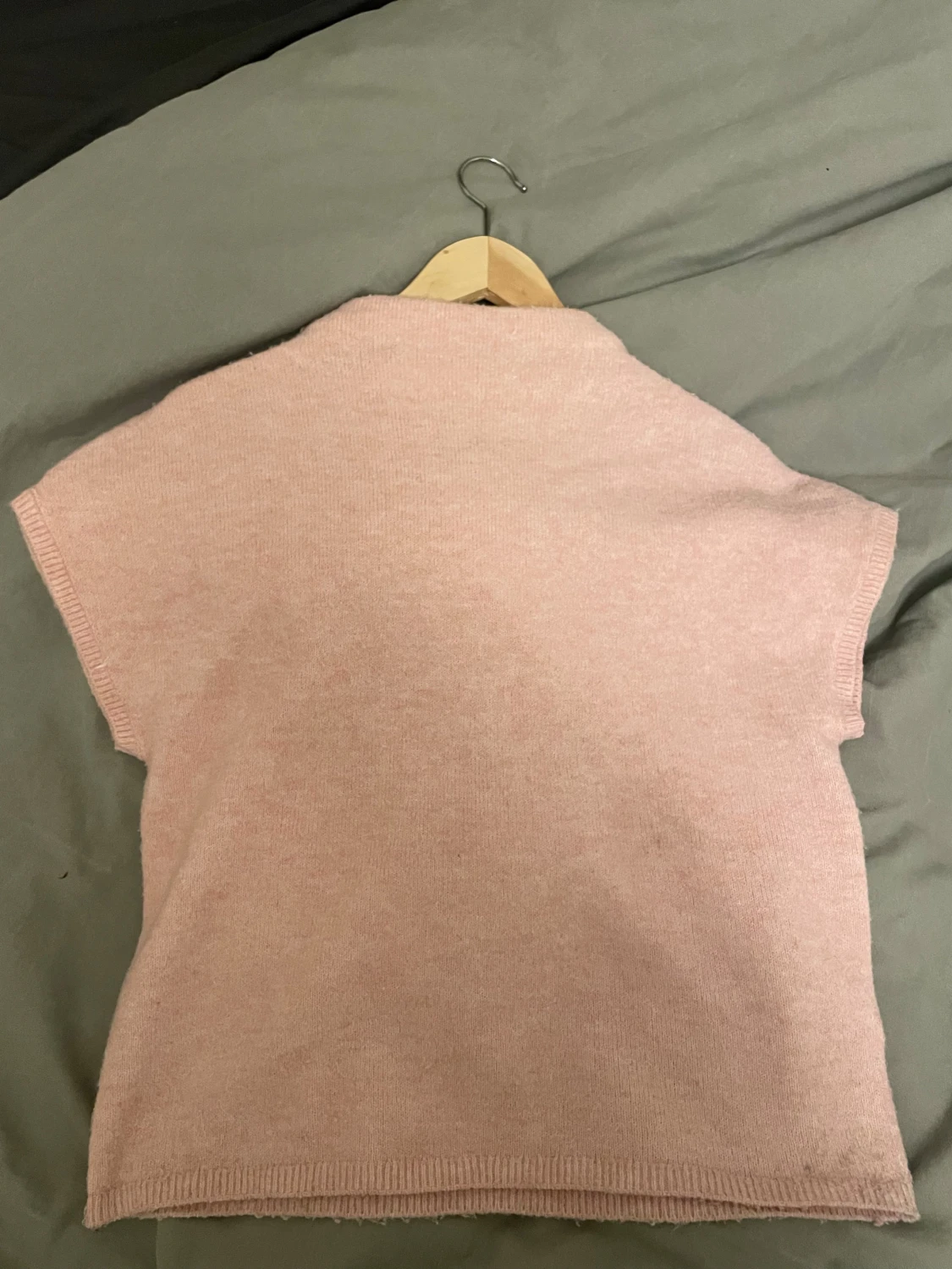 Ljusrosa stickad tröja från Lindex