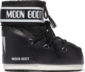 Moon Boot  - Moon boots i storlek 39/41.  Jag har storlek 39 och de passar perfekt på mig. Säljs på grund av att de inte kommer till användning. Nypris ca 2000 kr