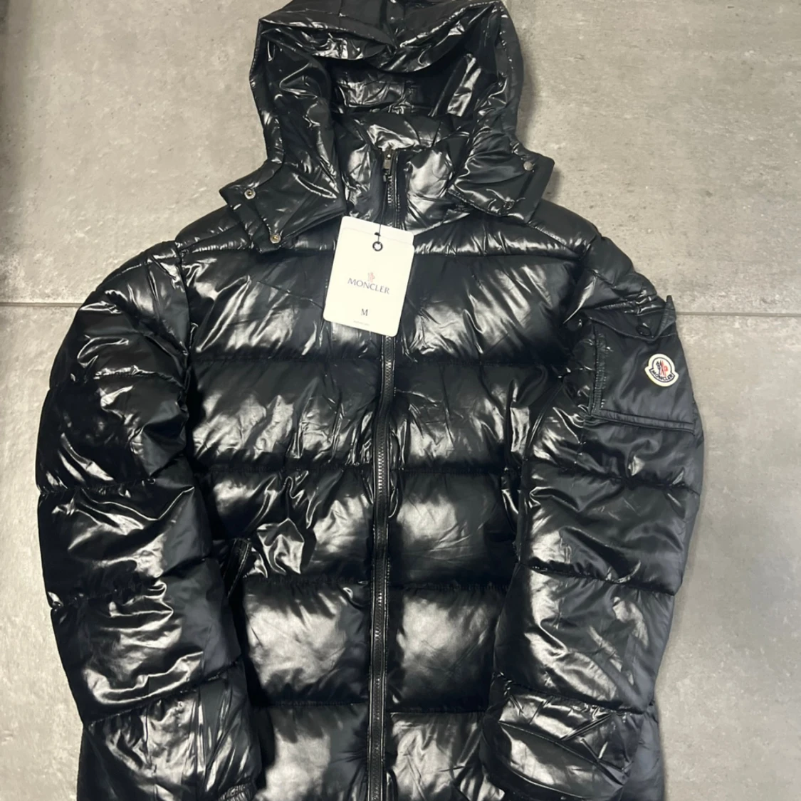 Svart pufferjacka från Moncler