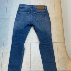 Blå jeans från Replay - Snygga blå jeans från Replay, w28 L30
