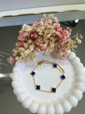 Klöver armband 9mm - Ett gulligt och vackert armband i storlek 9mm, rostfritt stål 