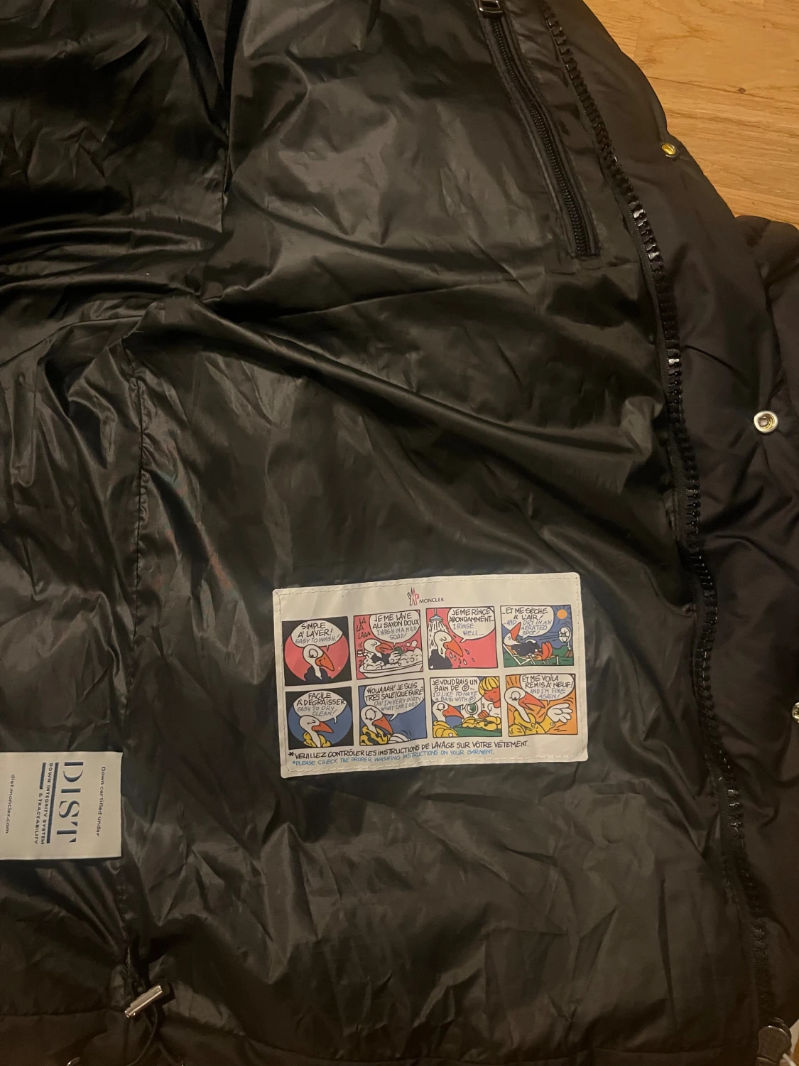 Svart pufferjacka från Moncler verzere - 4