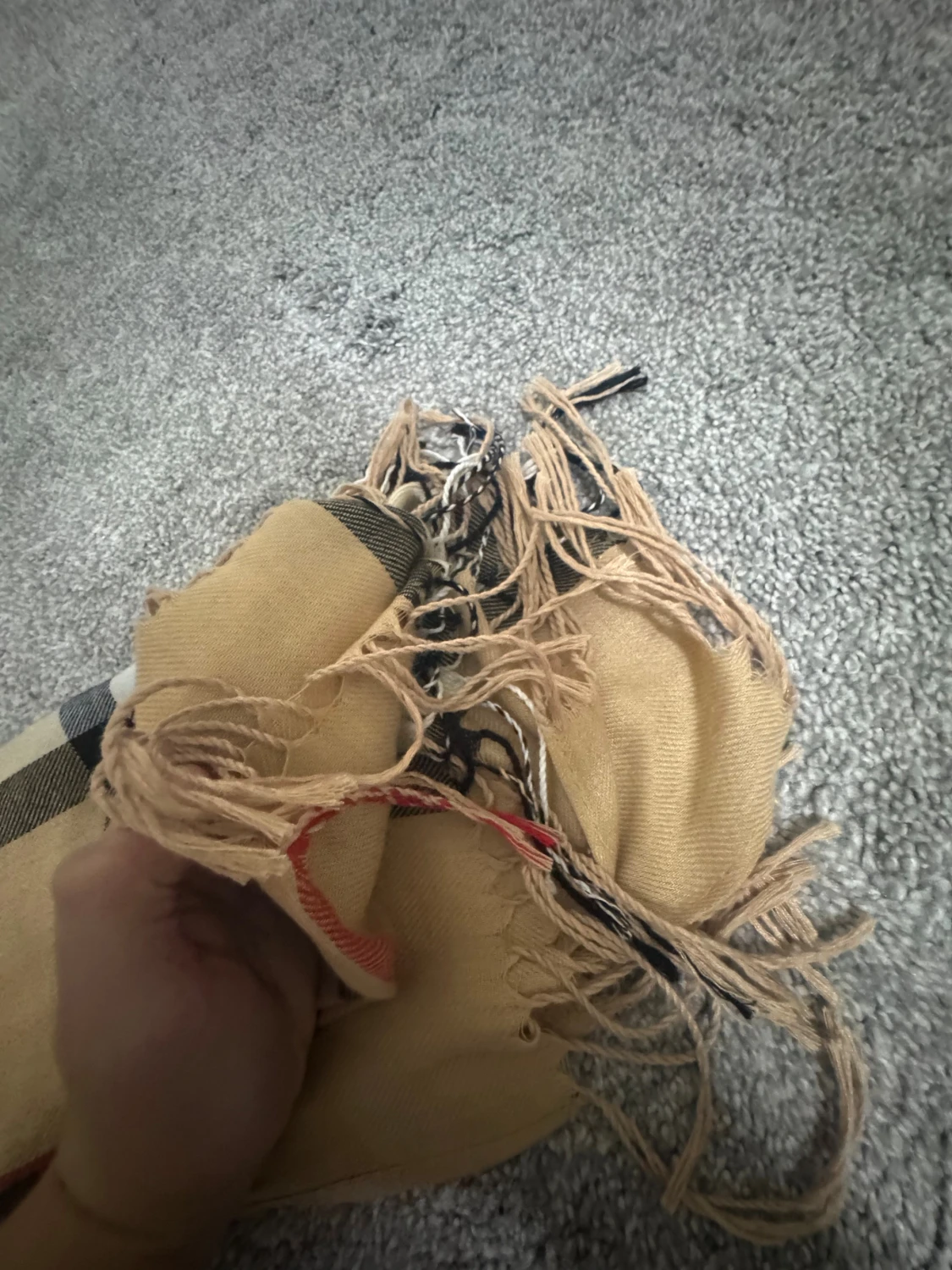 Beige rutig halsduk med fransar - 2