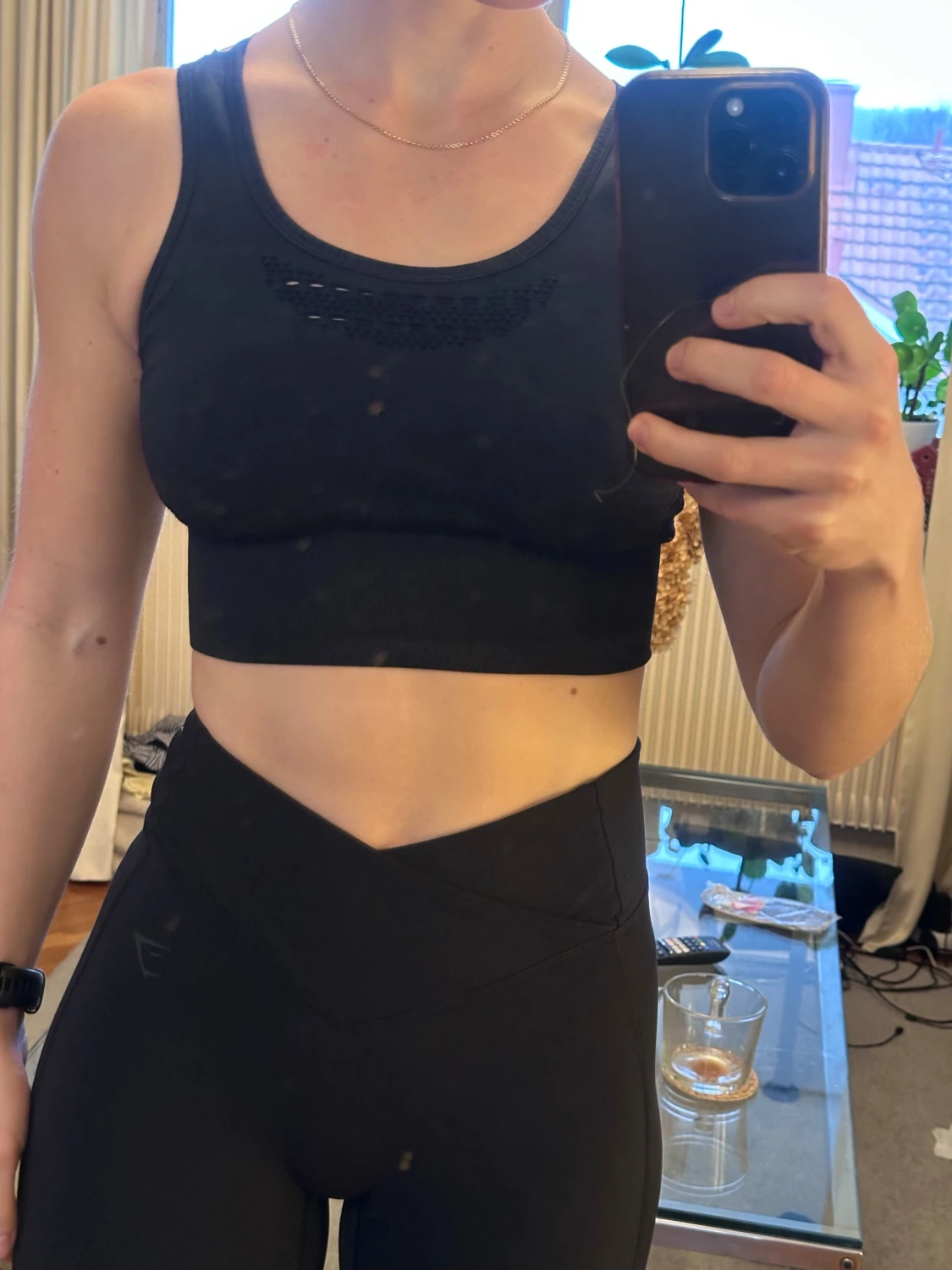 Svart croppad linnetopp Gymshark