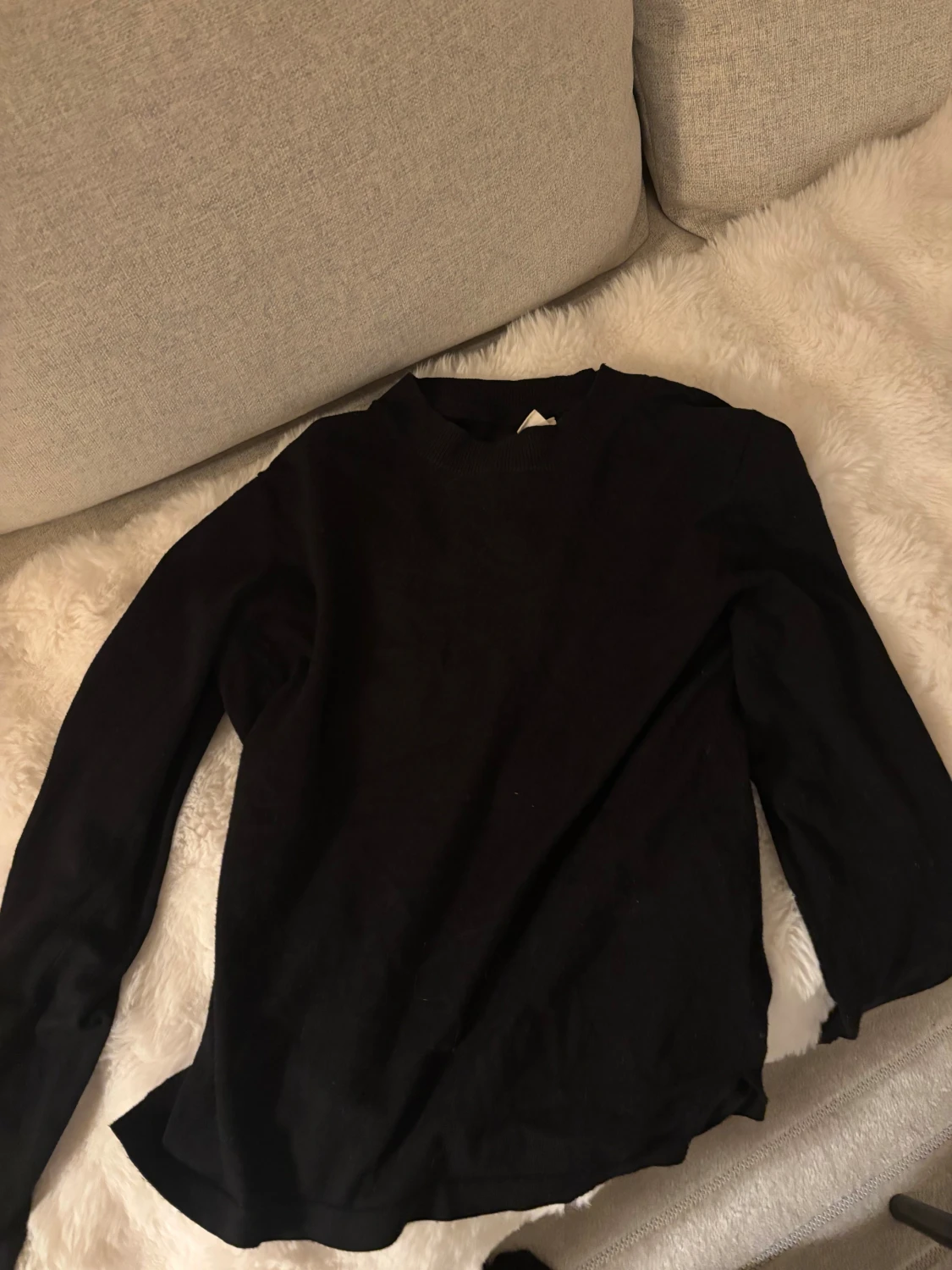 Svart basic långärmad tröja - 1