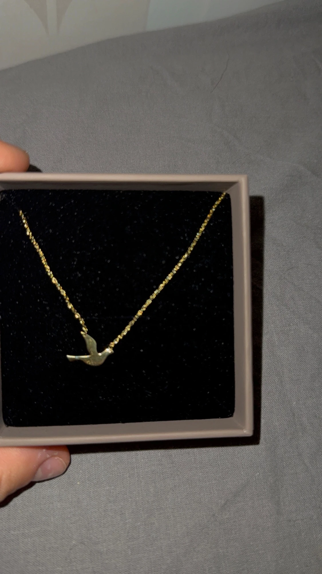 Guldigt smyckeset med fågelmotiv - 2