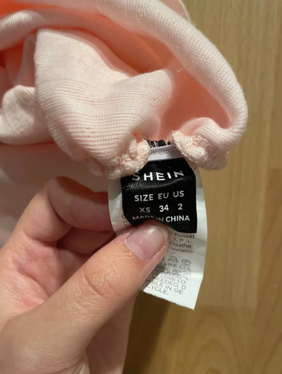 Ljusrosa topp med spets - 3