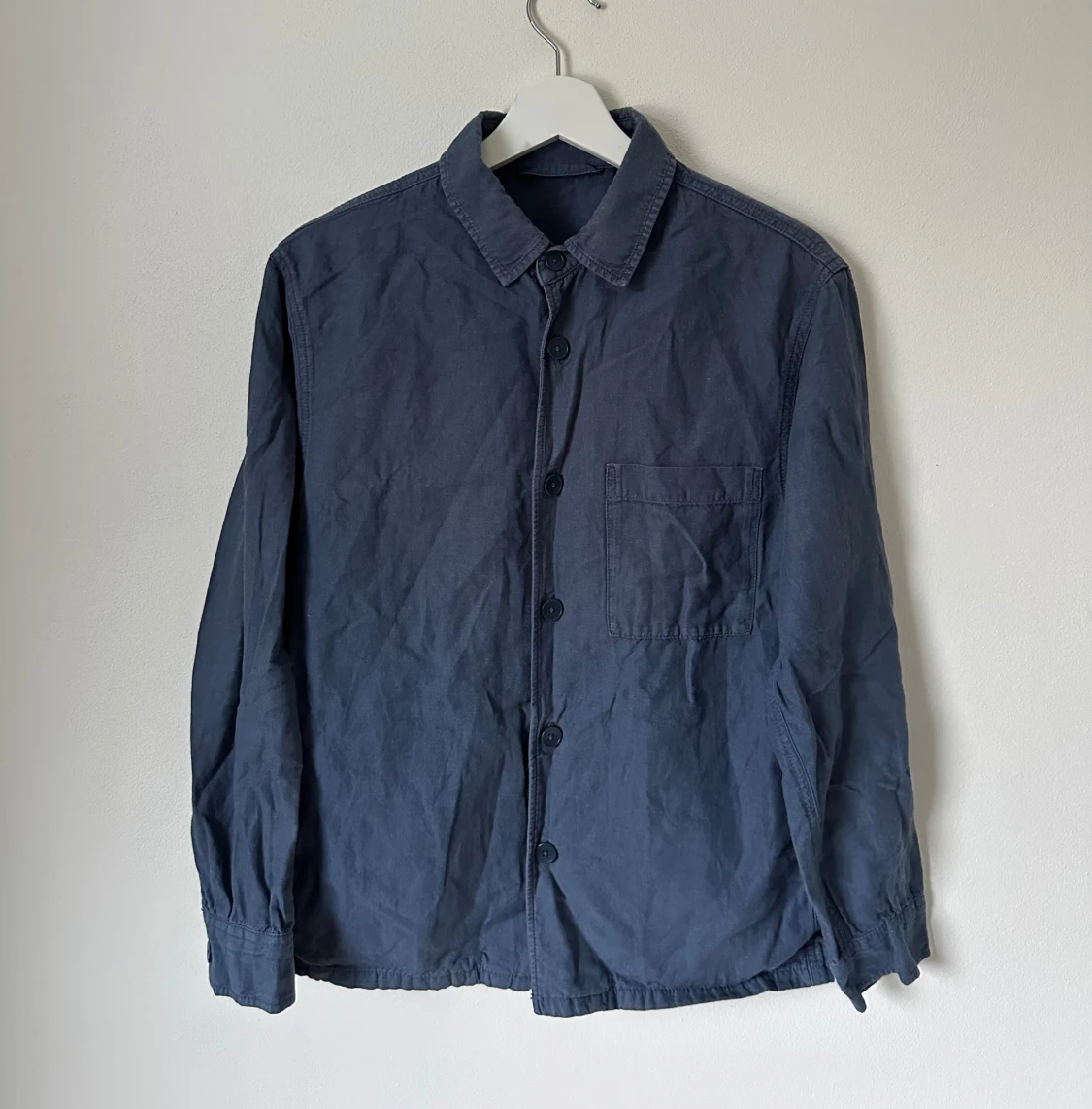 Blå overshirt från Uniqlo XS