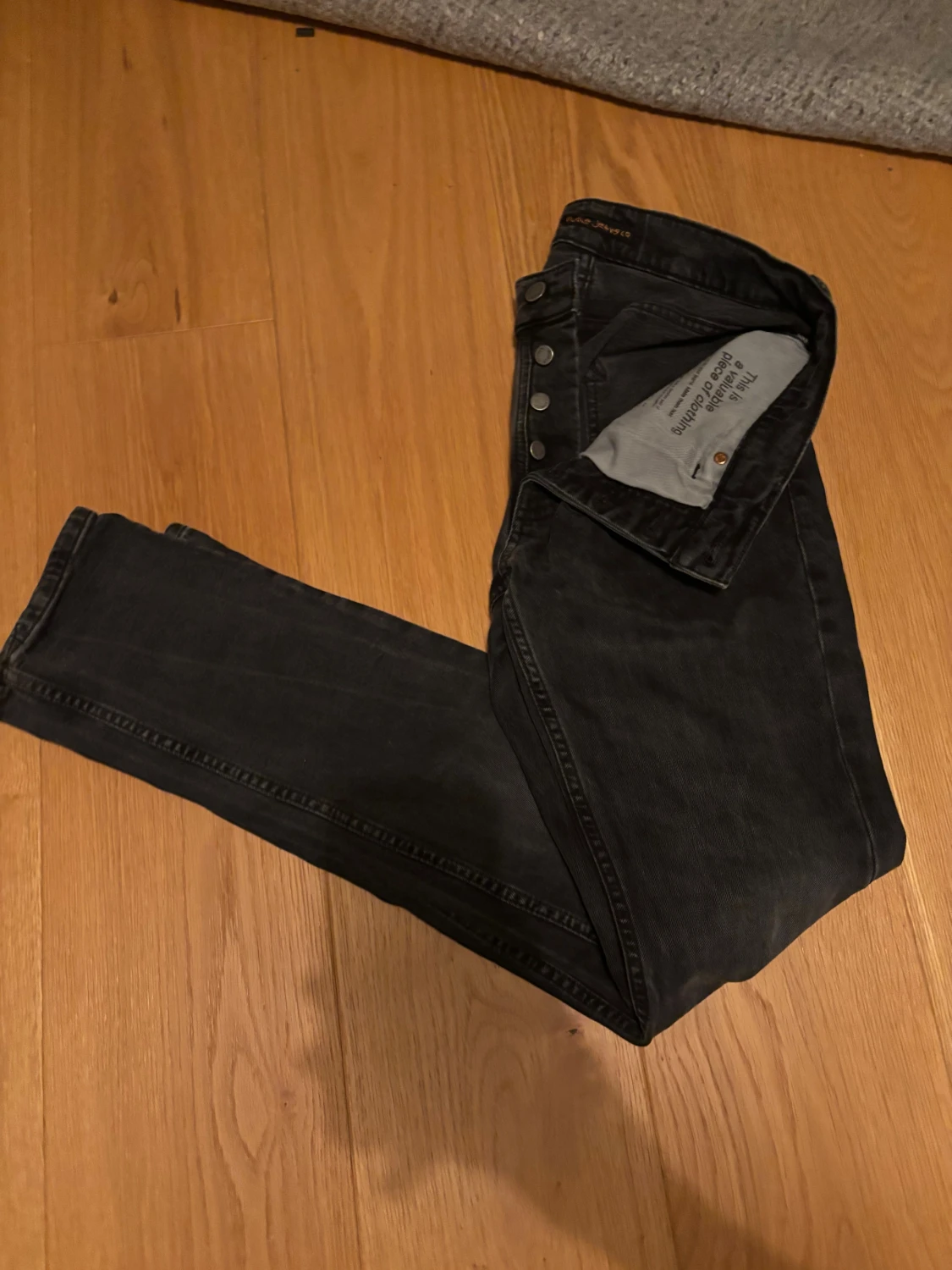 Svarta Nudie Jeans grim tim  - 2