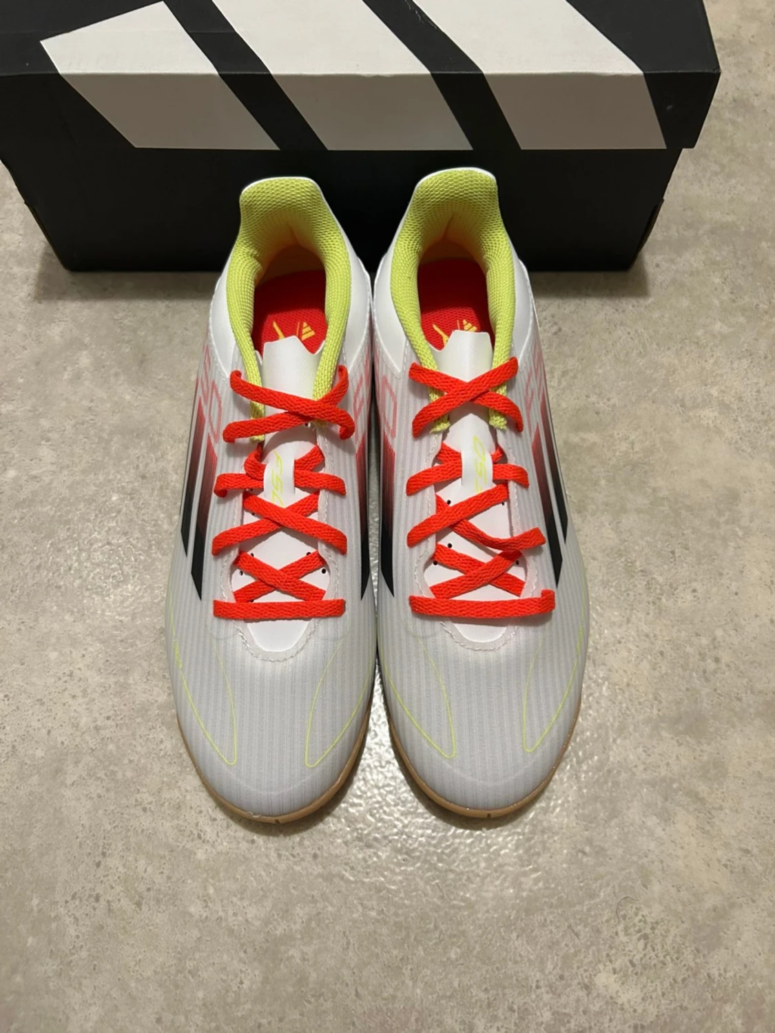 Adidas F50 vita fotbollsskor - 1