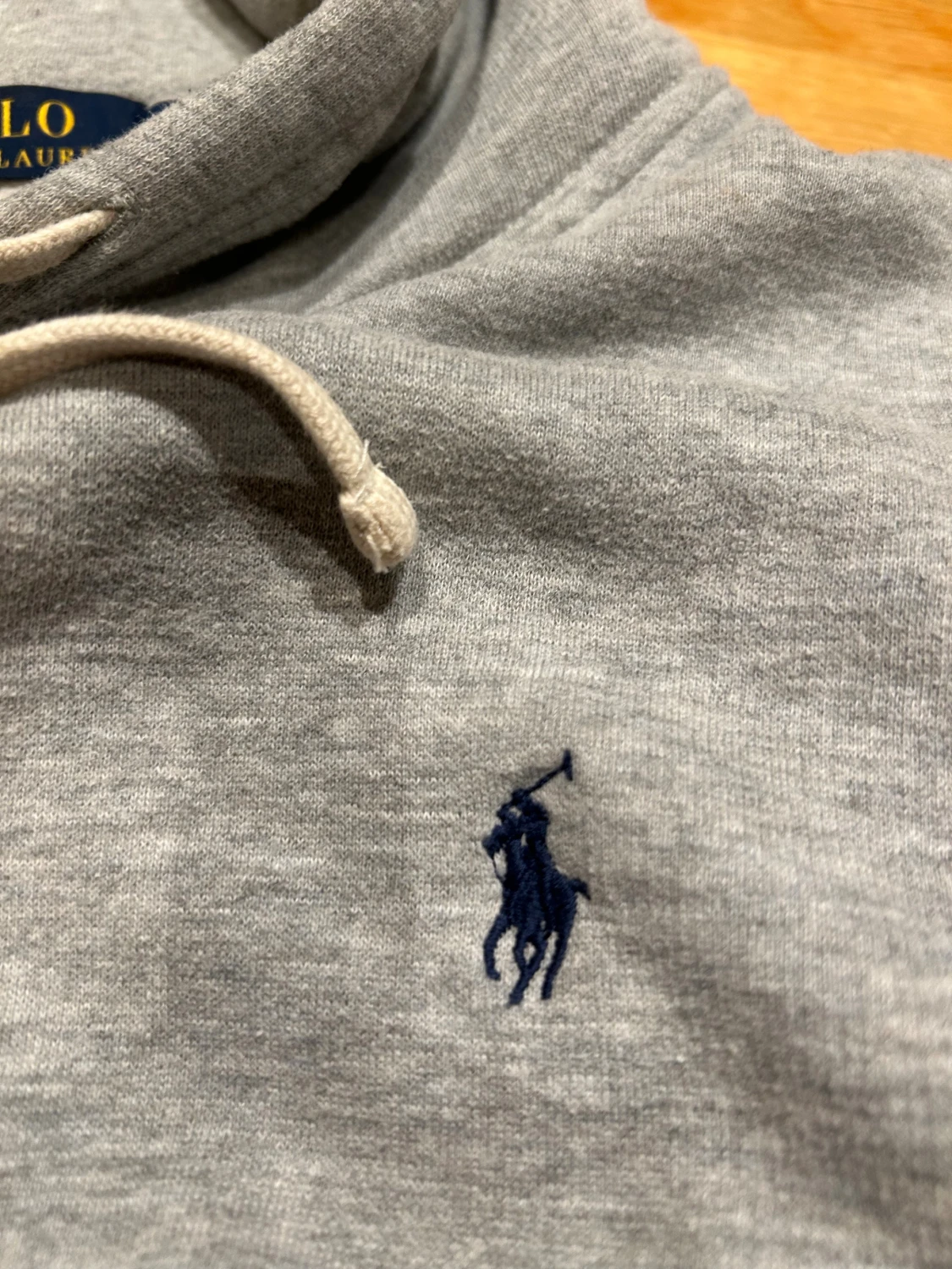 Grå hoodie från Polo Ralph Lauren - 3