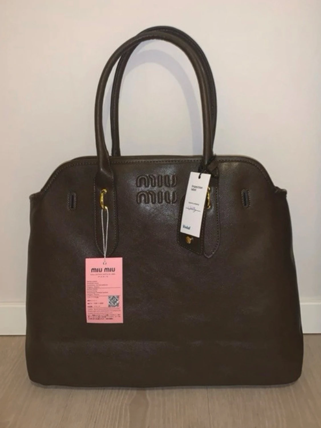 Brun handväska från Miu Miu i skinn