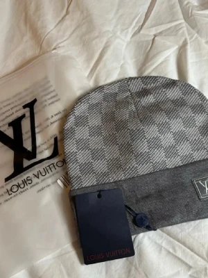 Iv mössa - Skickas 24h efter köp!