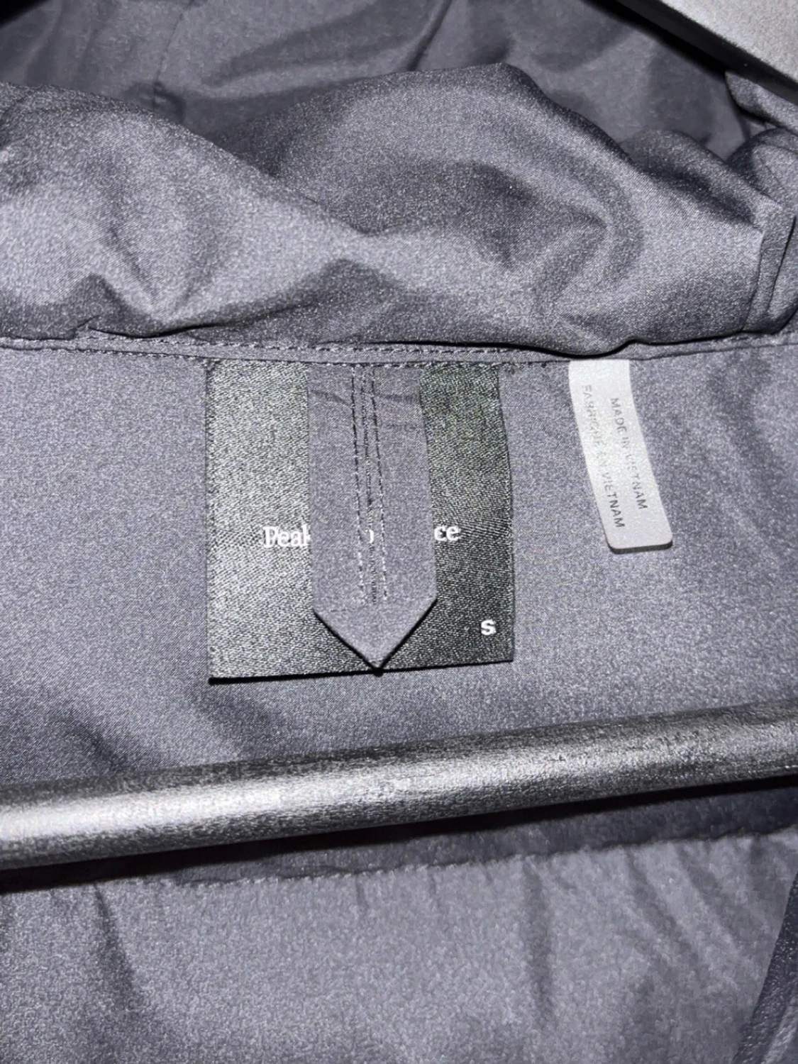 Svart pufferjacka Peak Performance S - 3