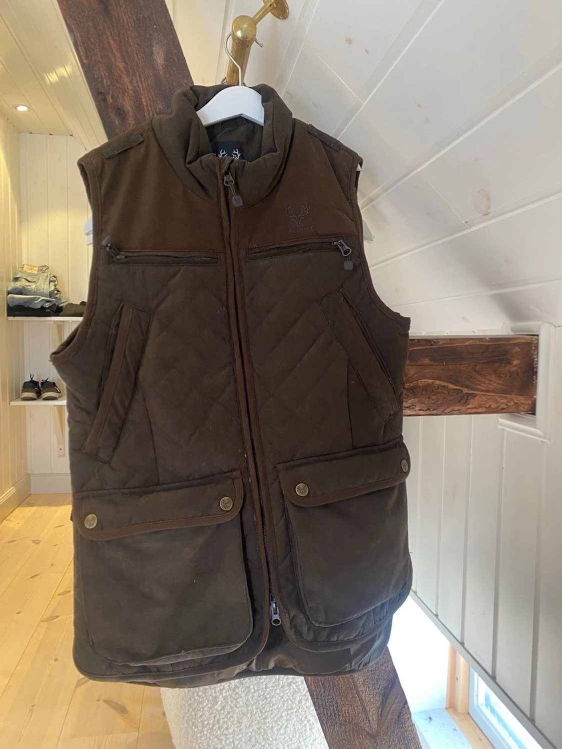 Brun quiltad väst från Vapiti S
