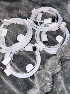 USB-C Snabbladdare – iPhone 15/Android, 4st - USB-C till USB-C 60W, ca 1m Passar Android och iPhone 15 och nyare