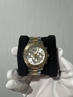 Boss - Helt ny klocka 