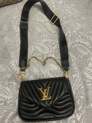 Dam väska märkes - Säljer dam väska märkes som nästan är oanvänd. Bästa kvalite