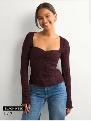 Tröja  - Jätte söt tröja från Nelly , endast använd 1 gång 