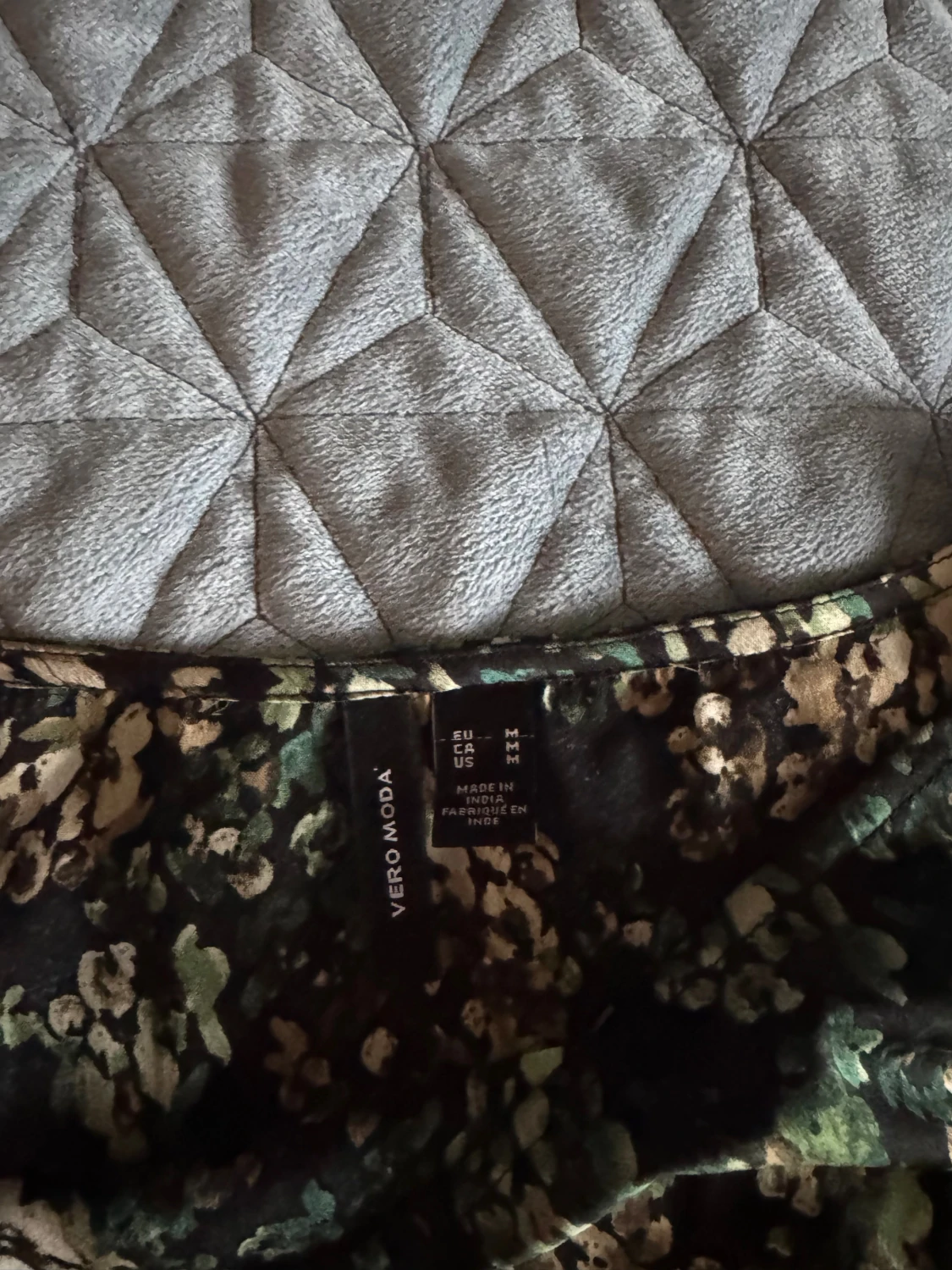 Blommig långärmad blus från Vero Moda - 2